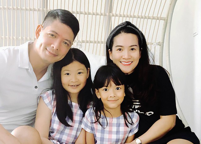 
Gia đình hạnh phúc của siêu mẫu Bình Minh. Ảnh: TL
