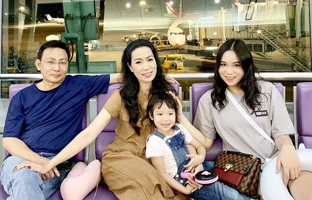 Á hậu Trịnh Kim Chi đi Hàn Quốc cùng chồng đại gia và hai con - Ảnh 6.