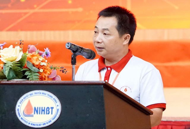 
Anh Nguyễn Trí Hiếu, người hiến máu nhiều nhất (70 lần) được vinh danh năm 2019
