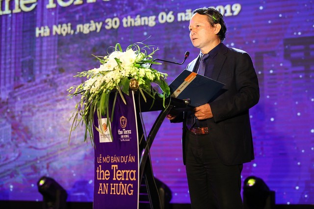 Ông Đoàn Châu Phong – Phó Tổng giám đốc Văn Phú – Invest chia sẻ tâm huyết của chủ đầu tư khi xây dựng sản phẩm The Terra - An Hưng