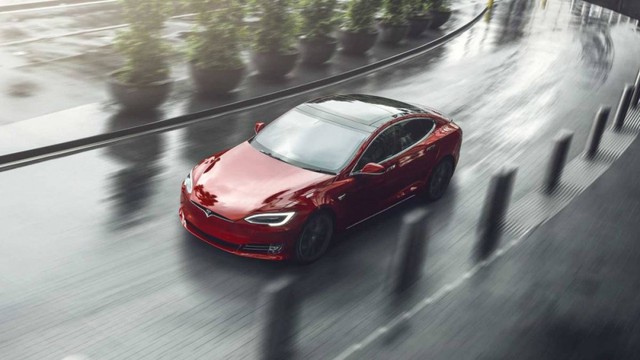 
Tesla Model S đứng vị trí thứ 4.

