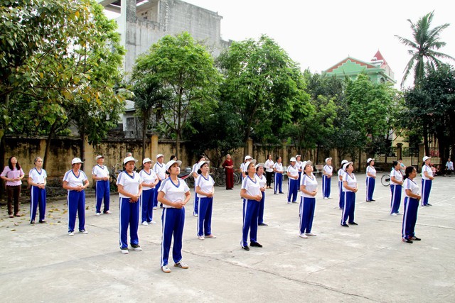 Câu lạc bộ Liên thế hệ tự giúp nhau – mái nhà chung của người cao tuổi - Ảnh 1.