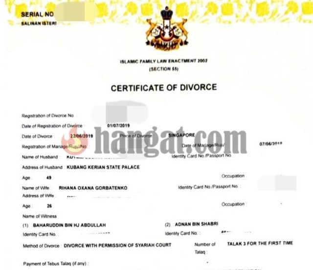 Giấy chứng nhận ly hôn của cựu vương Malaysia với vợ.