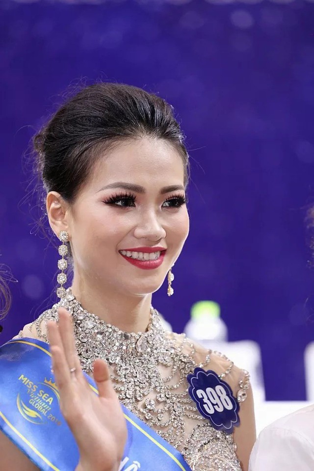 Tham gia Hoa hậu Biển Việt Nam toàn cầu 2018, nhan sắc của cô có nhiều sự khác biệt so với hiện tại.