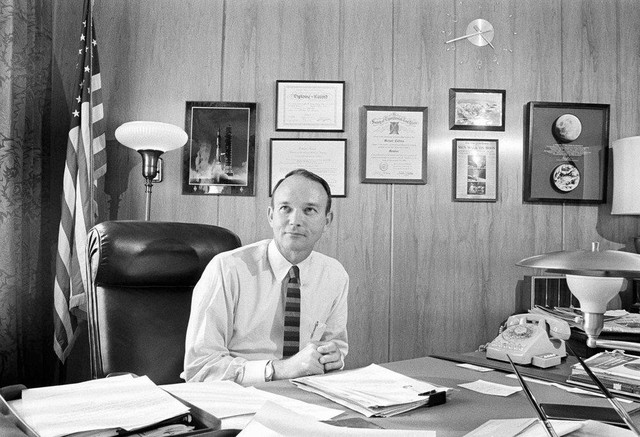 Ông Michael Collins trong trụ sở Bộ Ngoại giao Mỹ tại Washington vào ngày 25/7/1970. Ảnh: AP.