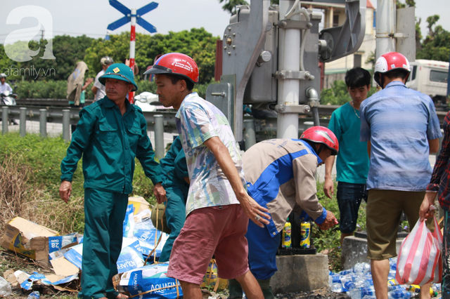 Nhân chứng kể lại vụ tai nạn thảm khốc ở Hải Dương: Tôi thấy bánh xe tải đè lên mặt 3 người, chết nhiều lắm - Ảnh 7.