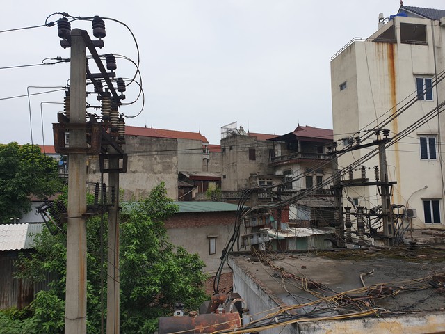 Bắc Ninh: Gần 3.000 hộ dân bức xúc vì phải sử dụng điện qua cai thầu - Ảnh 4.