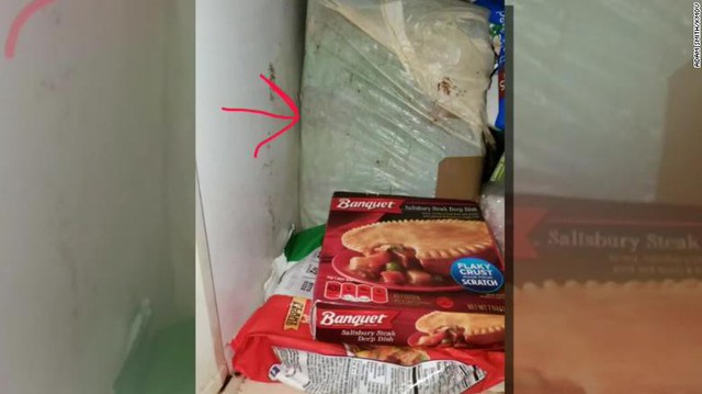 Mẹ vừa qua đời, con trai mở chiếc hộp trắng mẹ cất hàng chục năm trong tủ lạnh và bủn rủn chân tay khi nhìn thấy thứ bên trong - Ảnh 1. Mẹ vừa qua đời, con trai mở chiếc hộp trắng mẹ cất hàng chục năm trong tủ lạnh và bủn rủn chân tay khi nhìn thấy thứ bên trong - Ảnh 1.