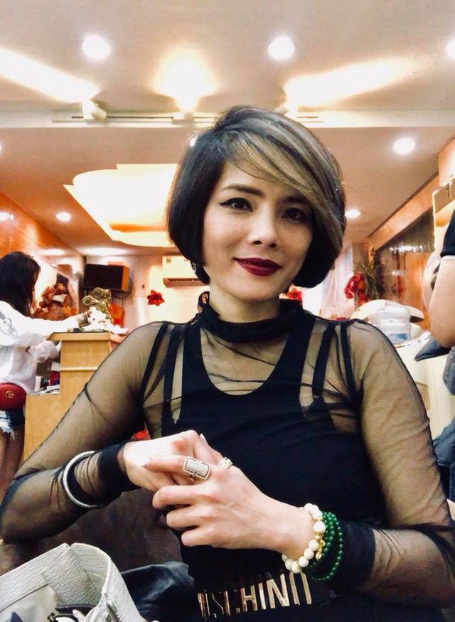 Phong cách thời trang lạ đời của diễn viên vừa tự tin phát ngôn: Tôi là người thứ 3 - Ảnh 10.