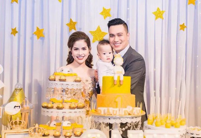 Tháng 3/2018, vợ chồng Việt Anh - Hương Trần tổ chức sinh nhật một tuổi cho con trai Đậu Đậu.
