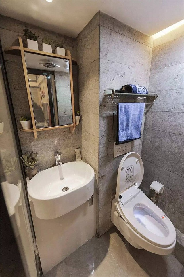 
Phòng vệ sinh được cải tạo lại với đầy đủ thiết bị hiện đại.
