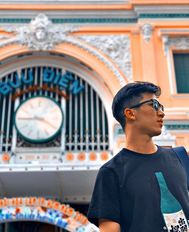 Thầy giáo Việt hot nhất MXH những ngày qua: Đẹp trai cao ráo như người mẫu, là thạc sĩ Ngôn ngữ tại Úc - Ảnh 8. Thầy giáo Việt hot nhất MXH những ngày qua: Đẹp trai cao ráo như người mẫu, là thạc sĩ Ngôn ngữ tại Úc - Ảnh 8.