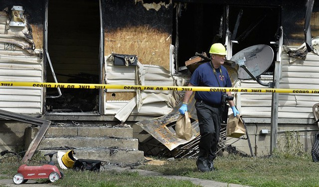 Bốn đứa bé của một gia đình chết cháy trong đêm ở Mỹ - Ảnh 2.