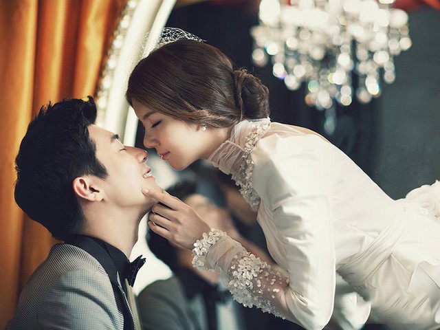 Trót lên giường với sếp già, nhìn thứ anh để lại tôi chỉ khinh bỉ cười - Ảnh 1. Trót lên giường với sếp già, nhìn thứ anh để lại tôi chỉ khinh bỉ cười - Ảnh 1.