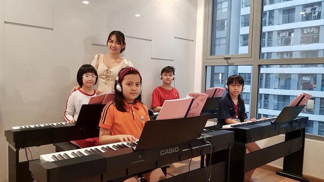 Cô giáo dạy piano bức xúc vì bị bình luận khiếm nhã trên mạng - Ảnh 3.
