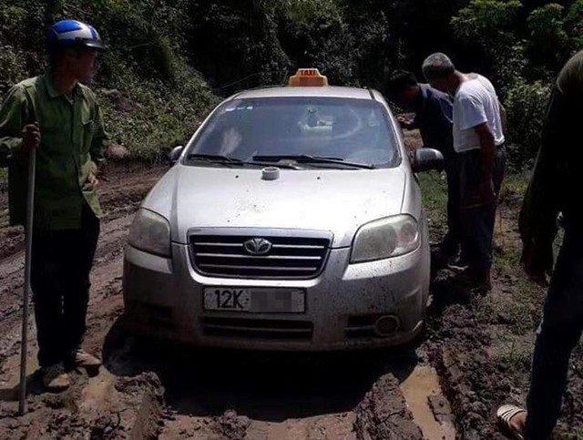 Tình tiết rợn người vụ 3 đối tượng Trung Quốc giết tài xế, cướp taxi rồi mang xác lên Sơn La phi tang - Ảnh 3.