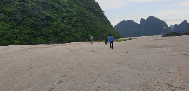 Quảng Ninh: Bí ẩn bãi cát xốp lấp biển trái phép tại thành phố Cẩm Phả - Ảnh 4.