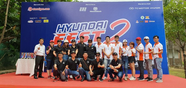 Hyundai Ngọc An tổ chức cuộc thi lái xe theo sa hình và thay vỏ xe tại ngày hội Hyundai Fest 2  - Ảnh 1.