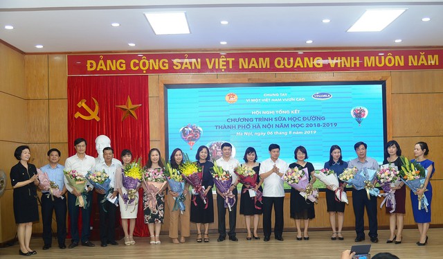 Hơn 1 triệu trẻ mẫu giáo và học sinh tiểu học toàn thành phố Hà Nội tham gia chương trình Sữa học đường, đạt tỷ lệ 87,7% - Ảnh 5.