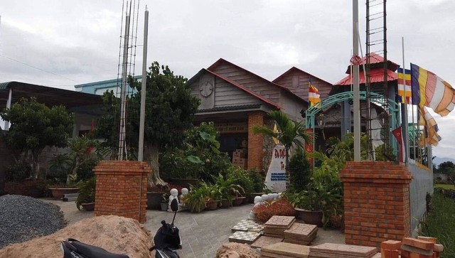 Thầy tu ở Bình Thuận khai đánh bé trai 11 tuổi, phủ nhận xâm hại tình dục - Ảnh 2.