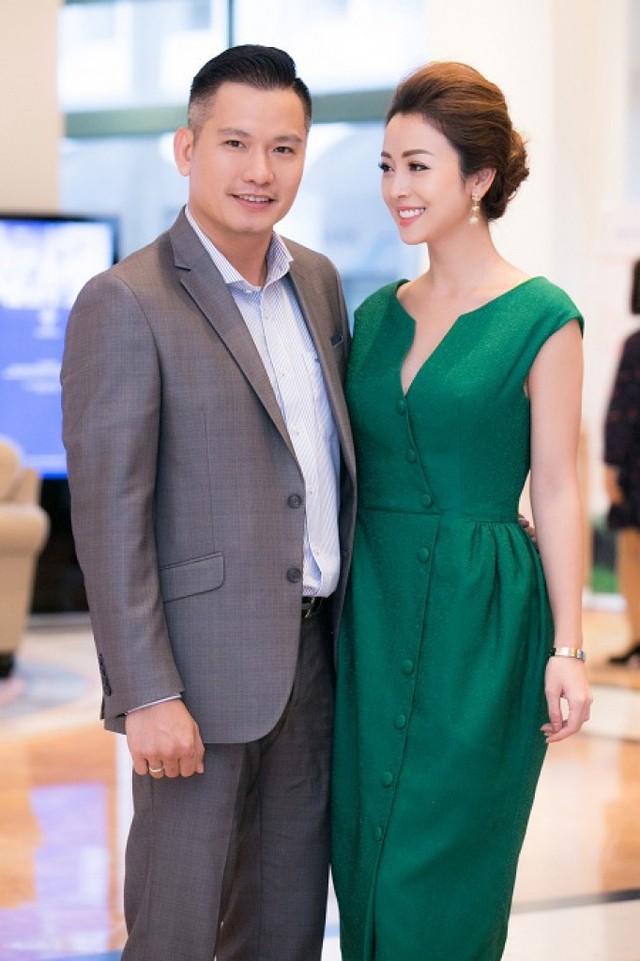 Qua một lần đò, những sao nữ Vbiz này vẫn được chồng yêu chiều, ai thấy cũng ghen tị - Ảnh 2. Qua một lần đò, những sao nữ Vbiz này vẫn được chồng yêu chiều, ai thấy cũng ghen tị - Ảnh 2.
