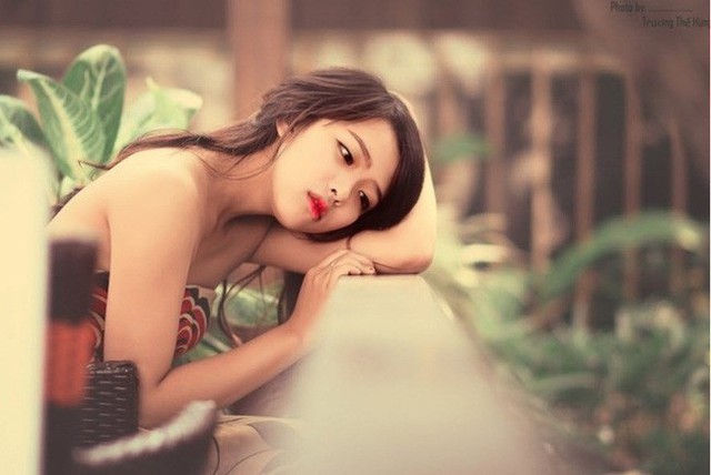 Ai biết được khi lấy chồng, mỗi sáng con đều đứng trước gương, tự nhủ phải lau khô nước mắt, khoác nụ cười lên... - Ảnh 2. Ai biết được khi lấy chồng, mỗi sáng con đều đứng trước gương, tự nhủ phải lau khô nước mắt, khoác nụ cười lên... - Ảnh 2.