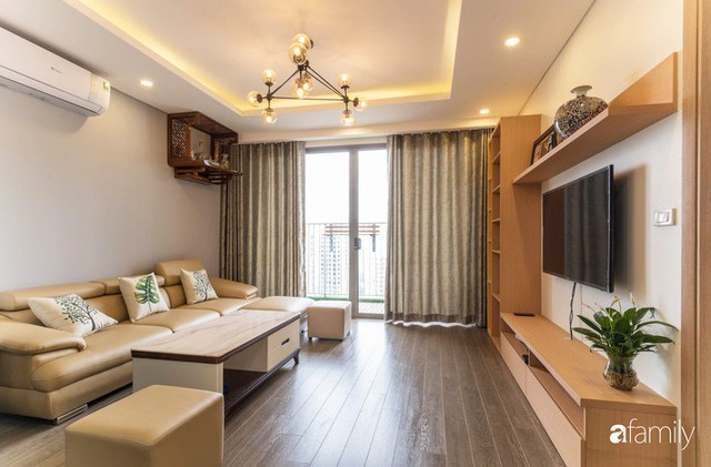 Với 250 triệu đồng, căn hộ 88m² đã được hoàn thiện xuất sắc với màu gỗ trầm ấm, sang trọng ở Hà Nội - Ảnh 2.