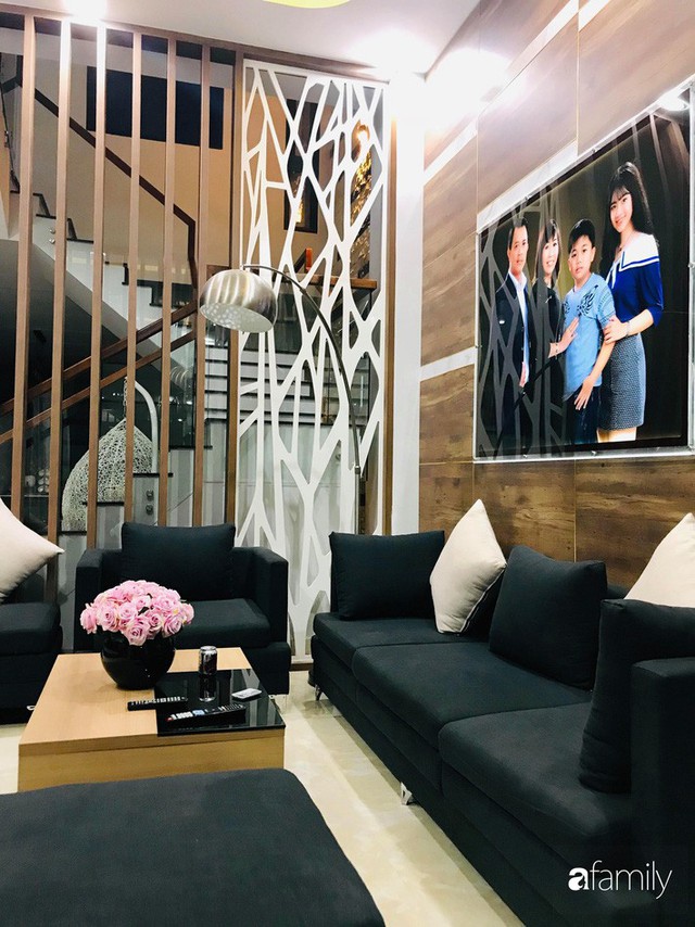 Ngôi nhà phố đong đầy hạnh phúc được thiết kế theo lối kiến trúc hiện đại của cô giáo ở Quảng Ngãi - Ảnh 10. Ngôi nhà phố đong đầy hạnh phúc được thiết kế theo lối kiến trúc hiện đại của cô giáo ở Quảng Ngãi - Ảnh 10.