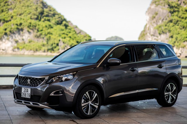 Peugeot ưu đãi giá lên đến 50 triệu và nhiều quyền lợi hấp dẫn khác - Ảnh 1.