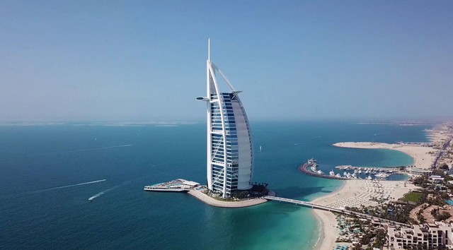 Độ xa xỉ của khách sạn 7 sao dành cho giới siêu giàu ở Dubai - Ảnh 2.