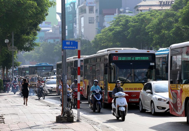 4 tuyến đường gồng mìnhchịu áp lực giao thông cực lớn sắp có làn xe buýt riêng - Ảnh 10.