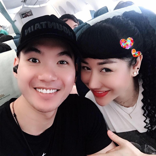 Kết hôn với phi công trẻ, bà xã Trương Nam Thành được chồng tạo điều bất ngờ ngọt ngào - Ảnh 3.