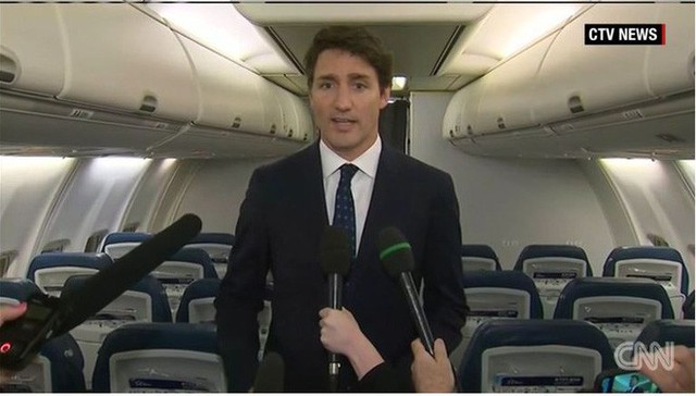 Thủ tướng Canada rối rít xin lỗi vì bức ảnh gần 20 năm trước - Ảnh 3.