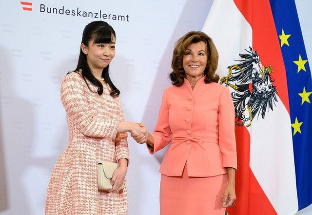 Công chúa Nhật Bản gây bất ngờ trong chuyến công du nước ngoài đầu tiên với màn lột xác từ diện mạo đến thần thái - Ảnh 7.