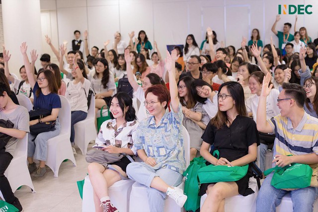 Hơn 2000 sinh viên Hà Nội không ngại nắng nôi đến tham dự Indec International Fair 2019 - Ảnh 4.