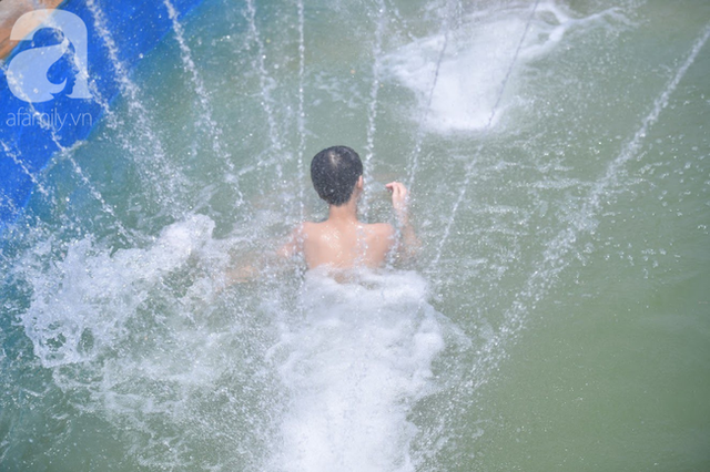 Công viên nước Thanh Hà lại treo biển tạm dừng hoạt động sau vụ bé trai 6 tuổi chết đuối - Ảnh 9.
