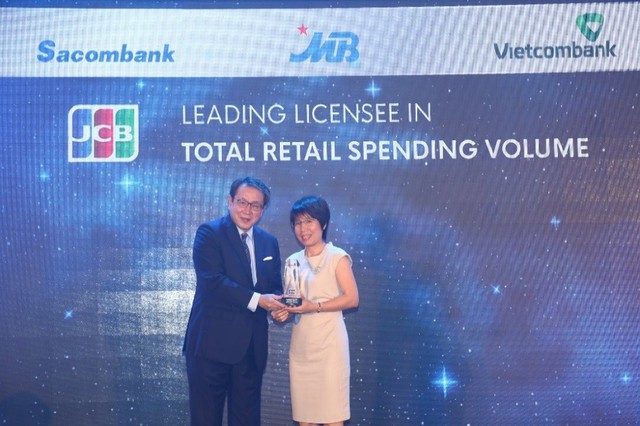 Vietcombank nhận các giải thưởng của Tổ chức thẻ quốc tế JCB - Ảnh 4.