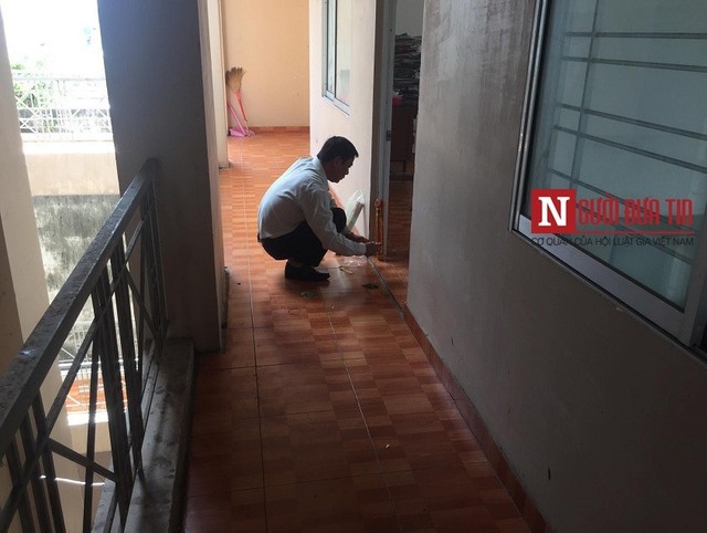 Phát hiện nhân viên đưa thư tử vong bất thường trong trụ sở UBND phường - Ảnh 3.