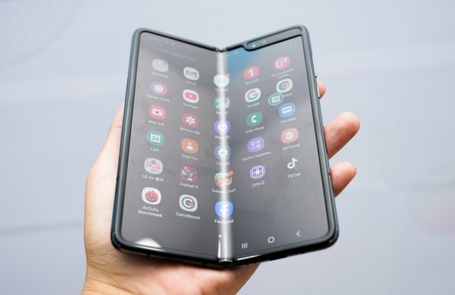 Loạt smartphone lạ mắt mới trình làng  - Ảnh 2.