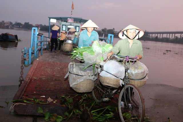 Hình ảnh bến phà Bính Hải Phòng 2 ngày cuối cùng trước khi sẽ trở thành ký ức của chúng ta! - Ảnh 1.