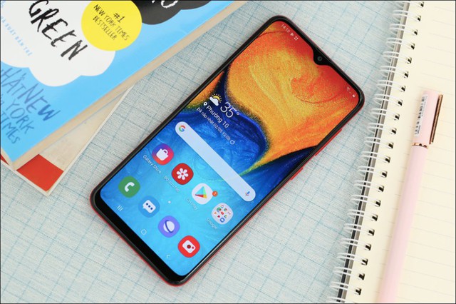 Chân dung 10 smartphone bán chạy nhất tại Việt Nam - Ảnh 3.