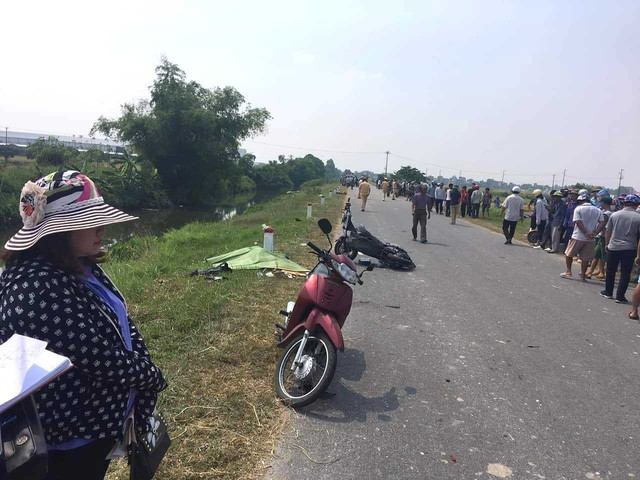 Tai nạn thương tâm: Hai học sinh lớp 10 ở Hải Dương đi học về bị xe ô tô đâm tử vong - Ảnh 3.