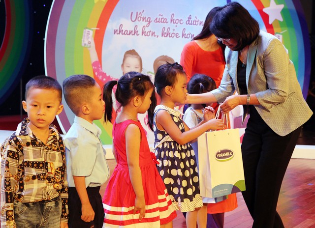 Đà Nẵng tổ chức ngày hội sữa học đường cho trẻ em mầm non - Ảnh 3.