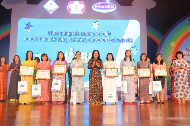 Đà Nẵng tổ chức ngày hội sữa học đường cho trẻ em mầm non - Ảnh 7.