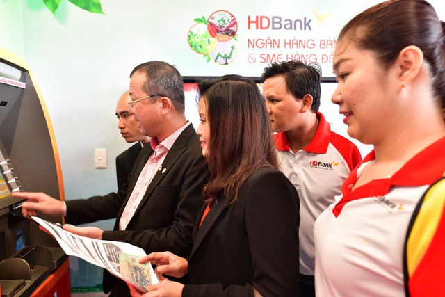 HDBank tăng tiện ích cho khách hàng hệ sinh thái với ngân hàng số 24/7 - Ảnh 4.