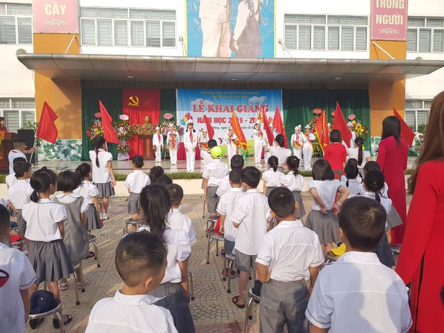 Trường tiểu học Lê Quý Đôn (Hà Đông, Hà Nội) hân hoan chào đón 460 sinh viên đại học chữ to - Ảnh 5.
