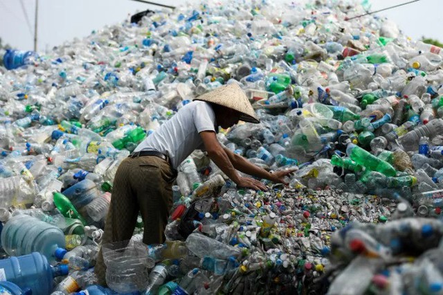 Mỗi người Việt tiêu thụ bình quân 41 kg nhựa một năm - Ảnh 1.