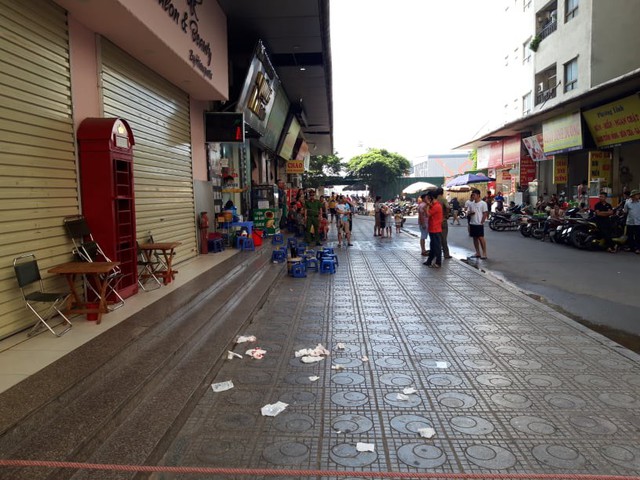 Nổ lớn ở hàng trà đá chân tòa nhà chung cư HH Linh Đàm, ít nhất 4 người bị thương - Ảnh 7.