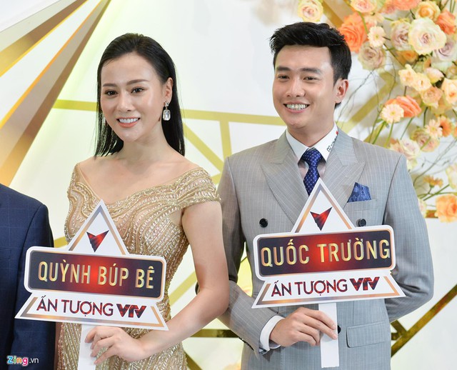 Nhã Phương và dàn sao Về nhà đi con hội ngộ trên thảm đỏ VTV Awards - Ảnh 16.