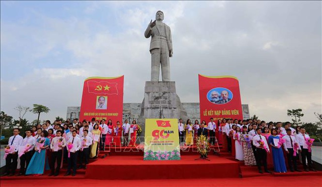  Bắc Ninh tổ chức kết nạp Đảng và tuyên dương đảng viên trẻ tiêu biểu  - Ảnh 2.